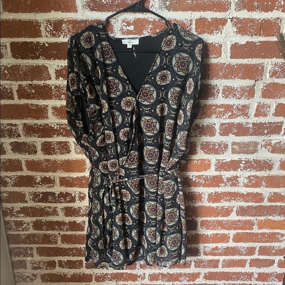 Entro Dress - Picture 7 of 7